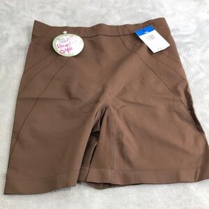 Maidenform Seamless Shaping Short XL Dark Brown New